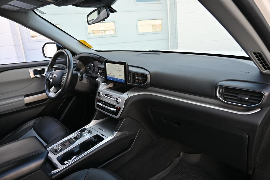 Certified 2023 Ford Explorer XLT AWD/4WD image 21