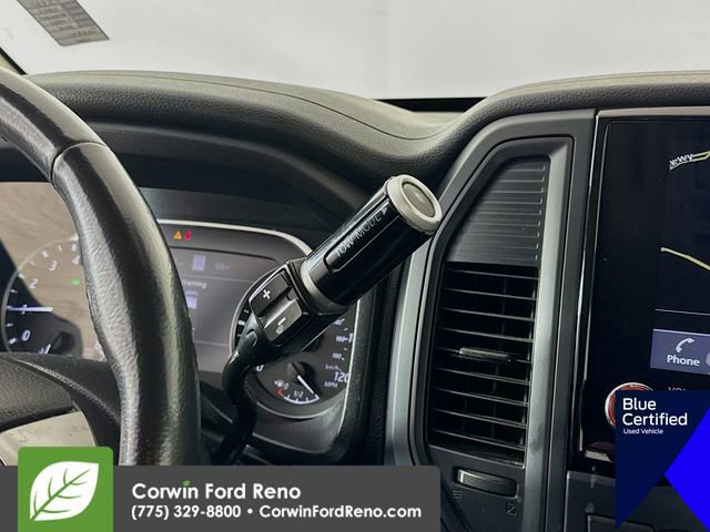 Used 2022 Nissan Titan SV w/ SV Convenience Package image 21