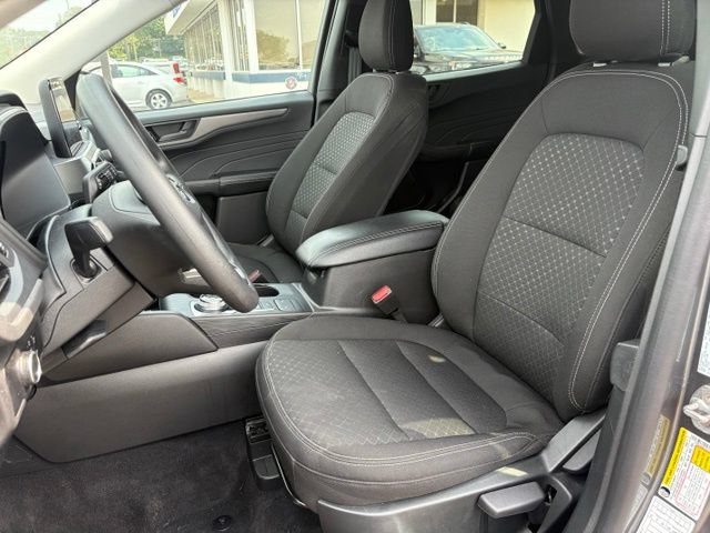 Certified 2025 Ford Escape Active AWD/4WD image 4