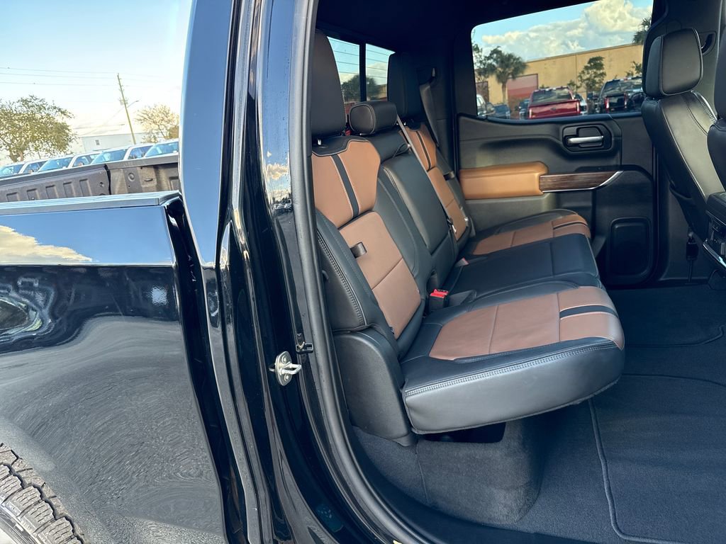 Used 2021 Chevrolet Silverado 1500 High Country w/ Technology Package image 29