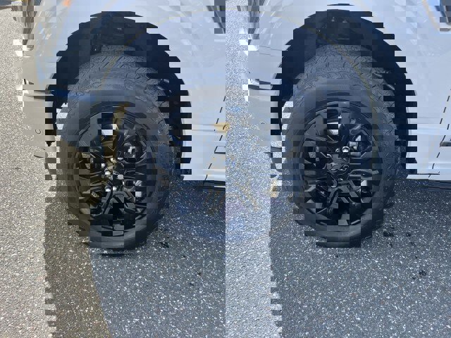 Certified 2023 Ford F150 Platinum w/ Equipment Group 701A High image 39