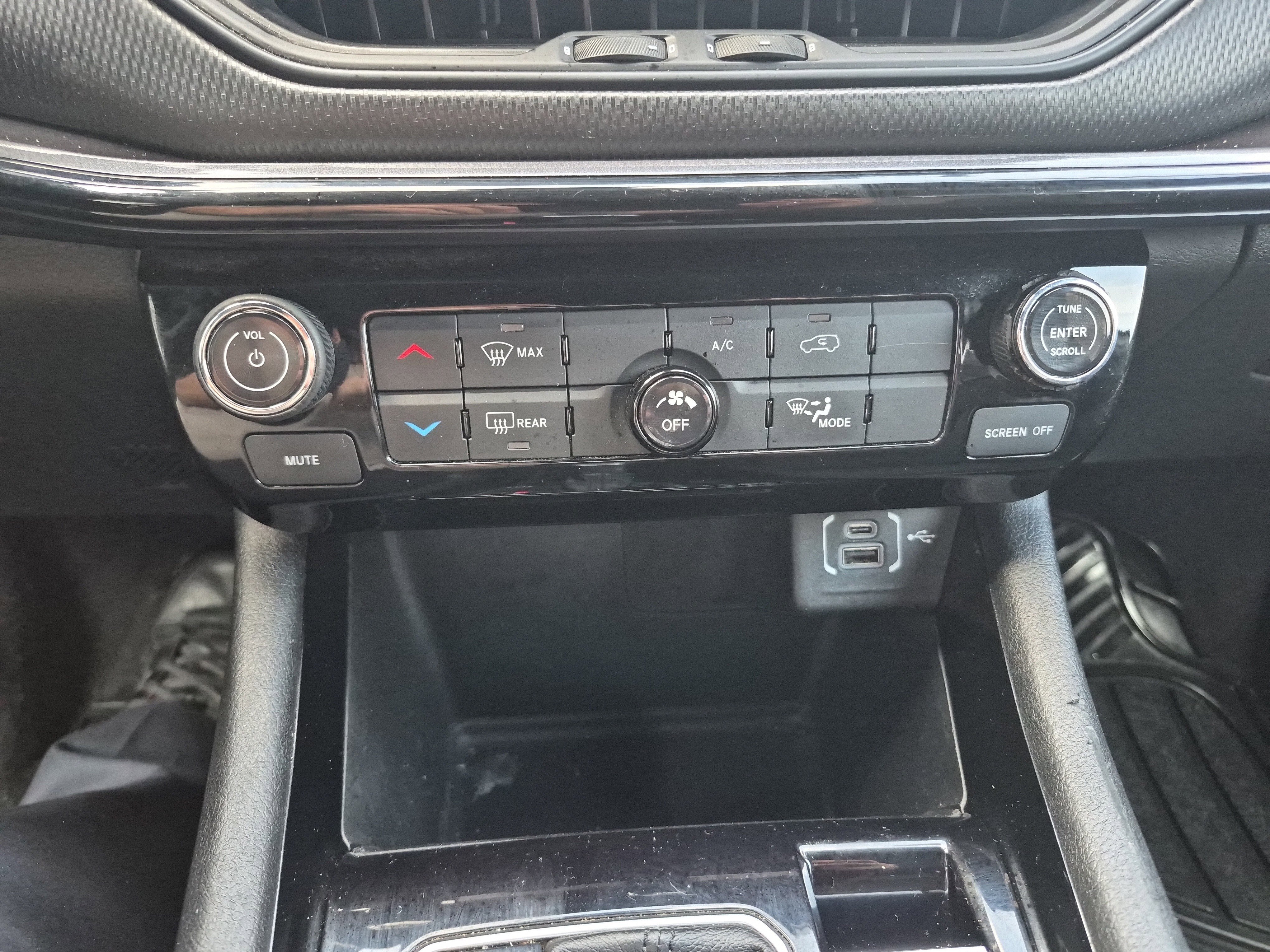 Used 2022 Jeep Compass Altitude image 29