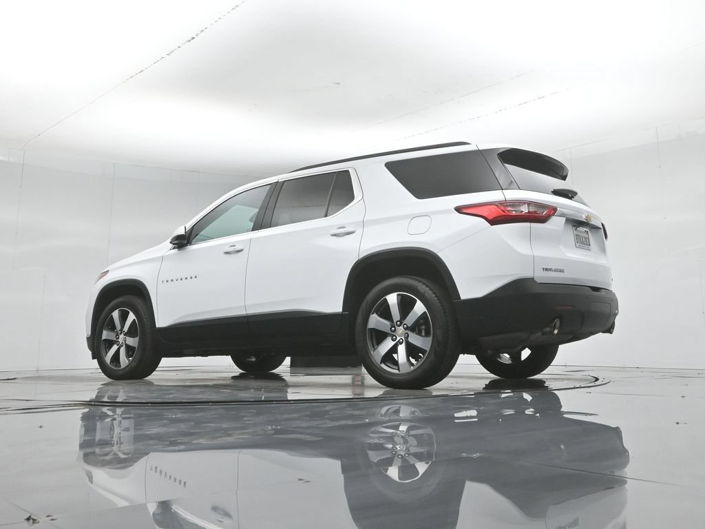 Used 2020 Chevrolet Traverse LT w/ LT Premium Package FWD image 54