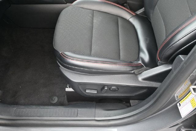 Certified 2025 Ford Escape ST-Line FWD image 13