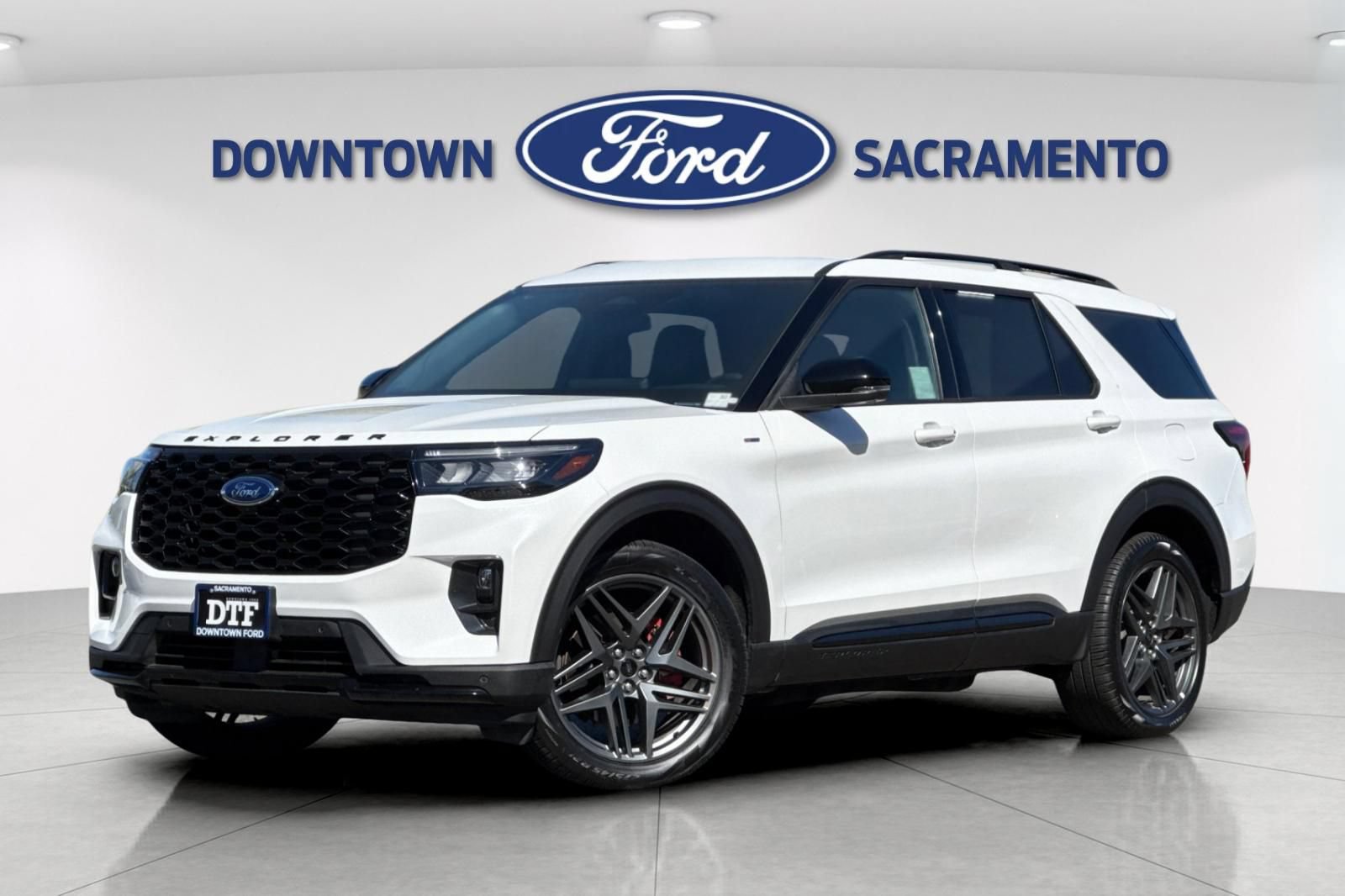 Certified 2025 Ford Explorer ST-Line w/ ST-Line Street Pack AWD/4WD image 2