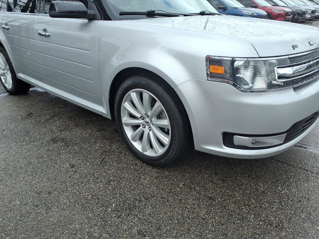 Certified 2018 Ford Flex SEL w/ Equipment Group 202A image 2