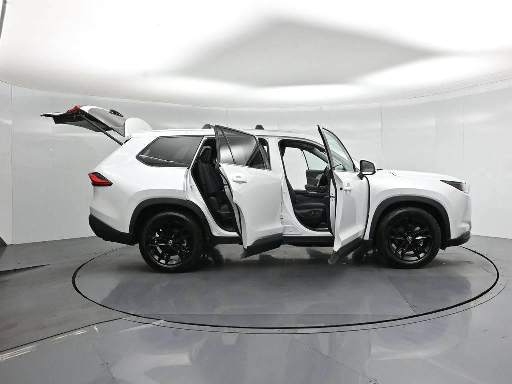 Used 2024 Toyota Grand Highlander AWD Hybrid image 4