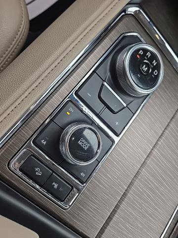 Certified 2024 Ford Expedition Limited AWD/4WD image 31