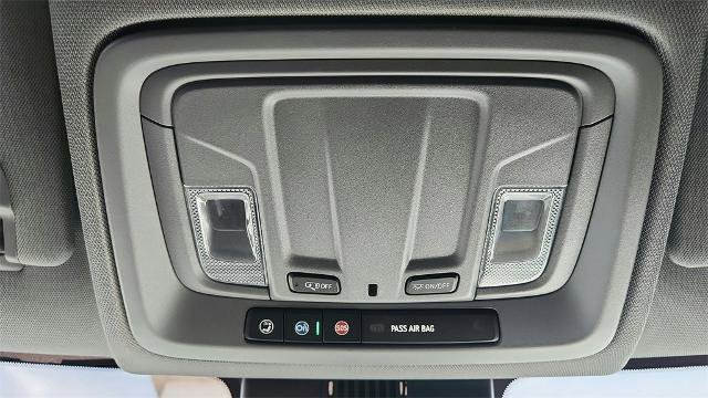 Used 2025 Chevrolet Silverado 1500 Custom image 16