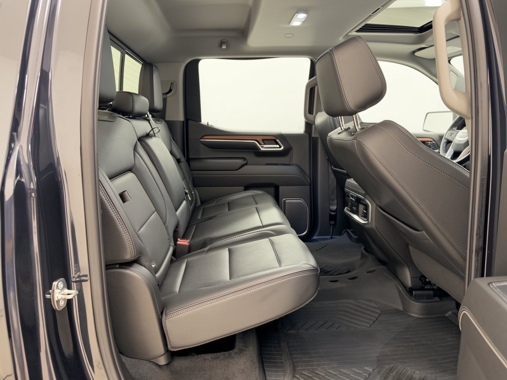 Used 2023 GMC Sierra 1500 Denali w/ Denali Reserve Package RWD image 29