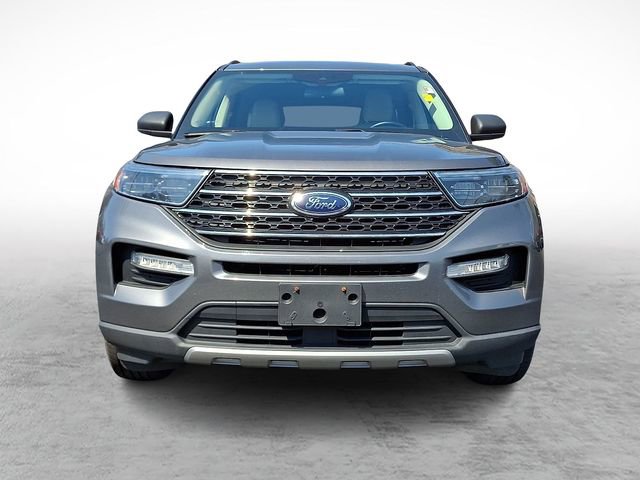 Certified 2022 Ford Explorer XLT w/ Equipment Group 202A image 2