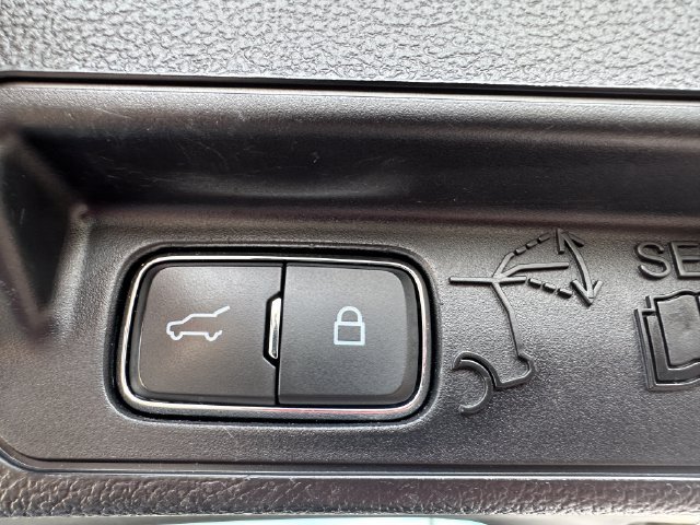 Certified 2023 Ford Explorer XLT w/ Equipment Group 202A AWD/4WD image 13