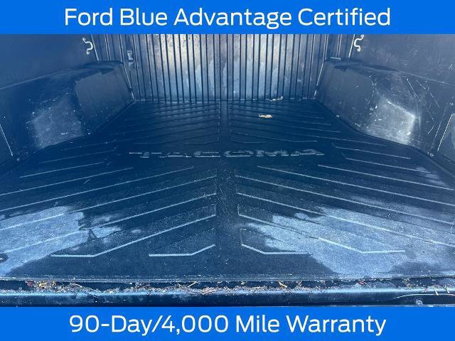 Used 2017 Toyota Tacoma TRD Off-Road w/ Premium & Technology Package image 11