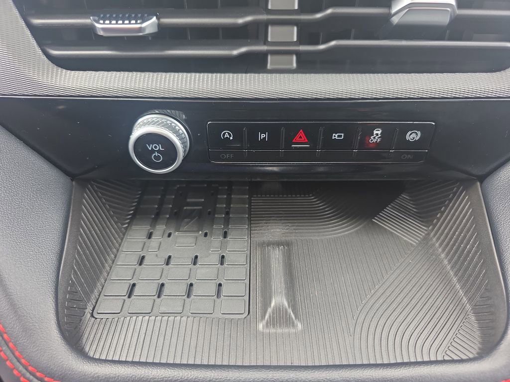 Certified 2025 Ford Explorer ST-Line w/ Premium Package image 36