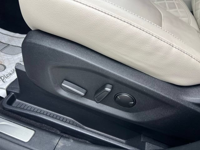 Certified 2024 Ford Edge Titanium AWD/4WD image 19