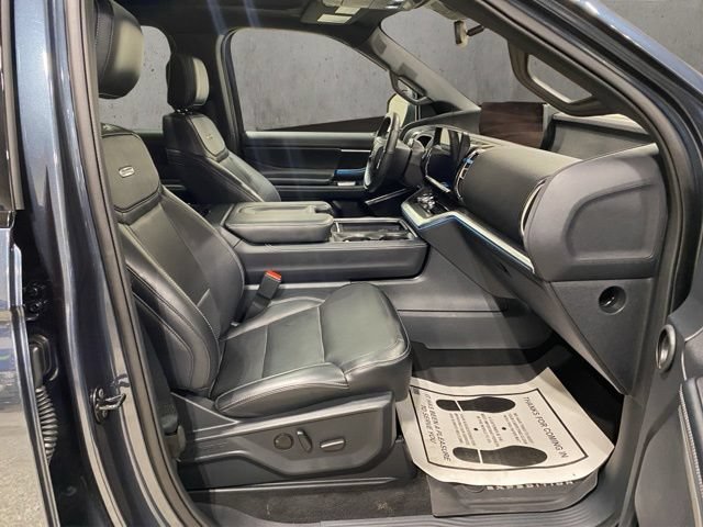 Certified 2025 Ford Expedition Platinum w/ Stealth Performance Package AWD/4WD image 20