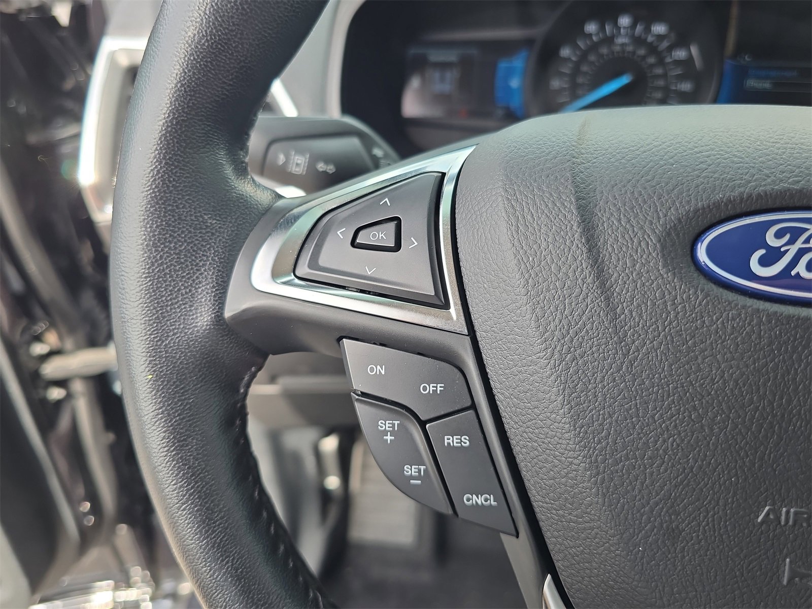 Certified 2023 Ford Edge Titanium image 21