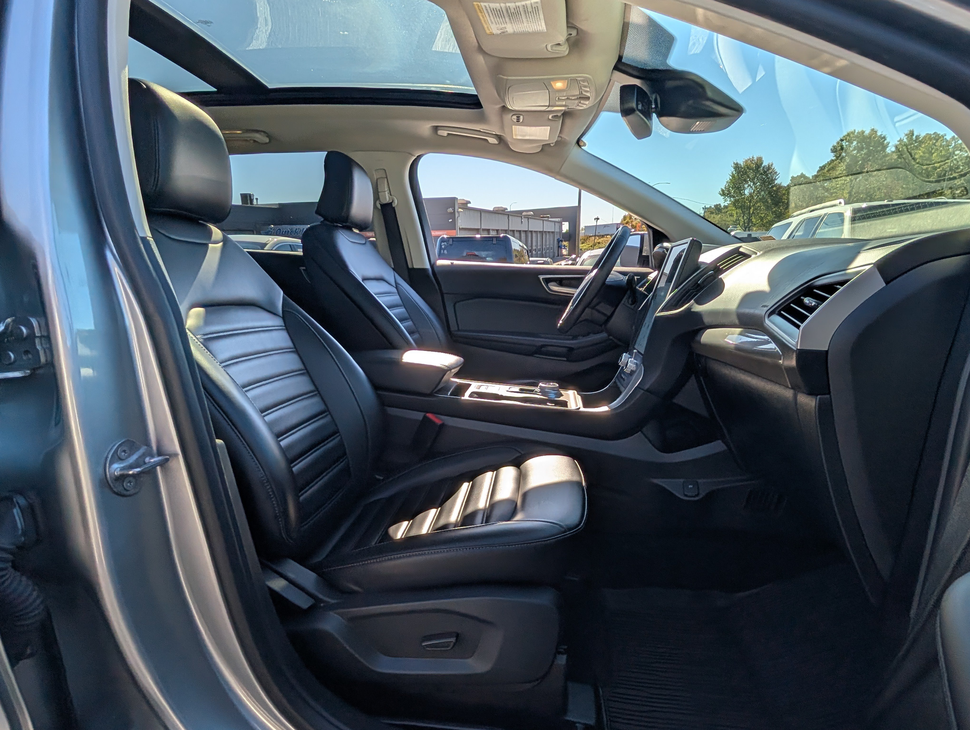 Certified 2024 Ford Edge SEL w/ Convenience Package AWD/4WD image 14