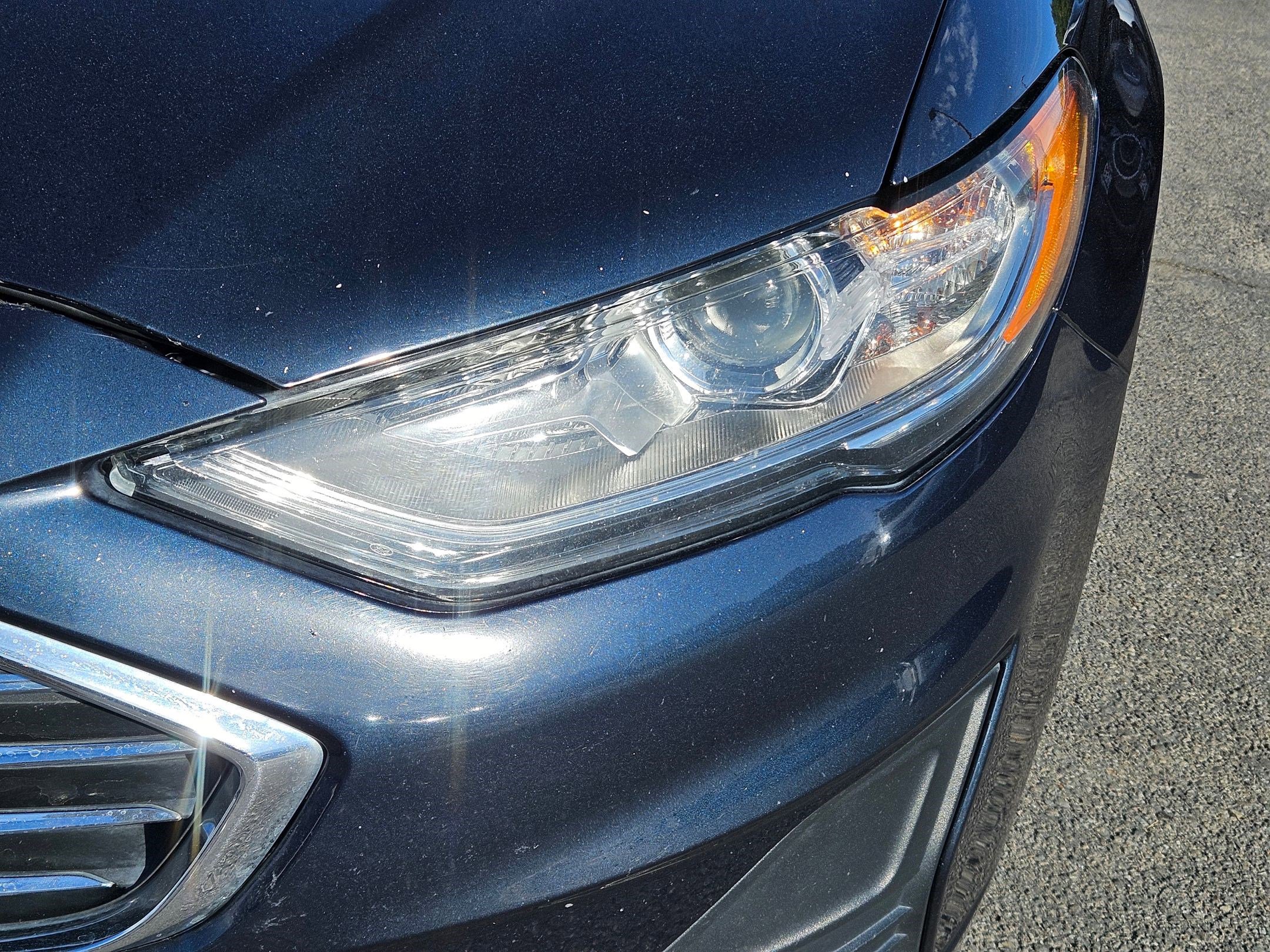Certified 2020 Ford Fusion SE AWD/4WD image 12