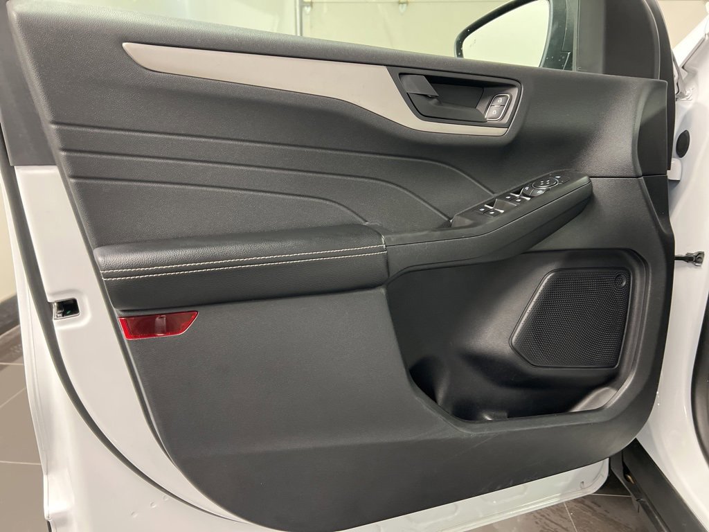 Certified 2022 Ford Escape SE image 28