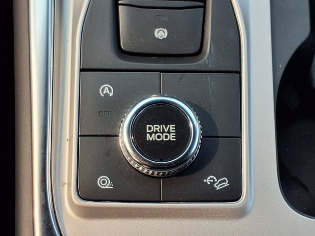 Certified 2023 Ford Explorer Platinum w/ Technology Package AWD/4WD image 15