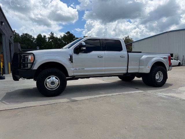 Certified 2019 Ford F350 Platinum w/ Platinum Ultimate Package AWD/4WD image 2