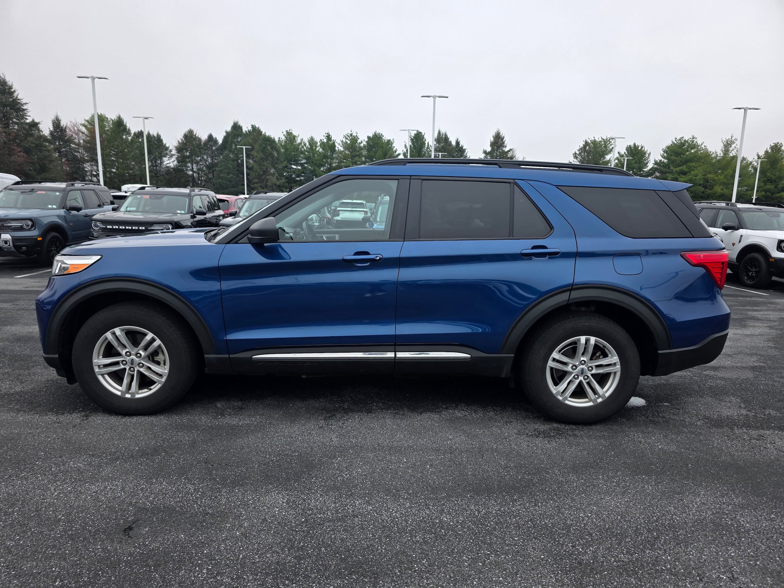 Certified 2022 Ford Explorer XLT w/ Equipment Group 202A AWD/4WD video 2