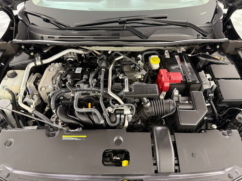 Used 2025 Nissan Sentra SR w/ Midnight Edition FWD image 31