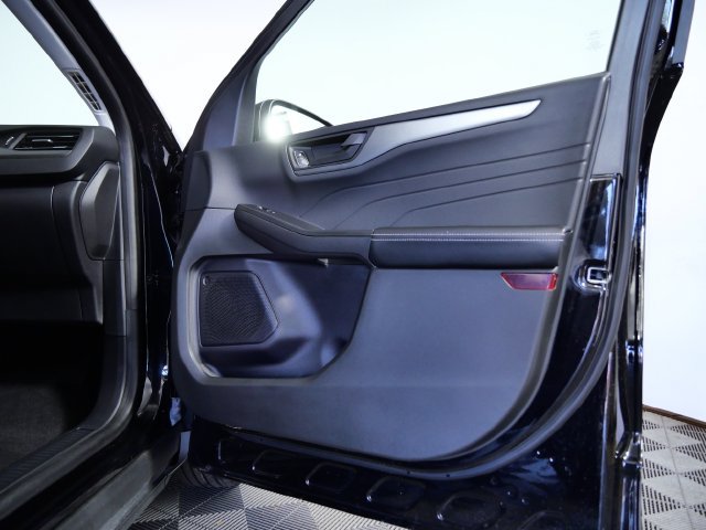 Certified 2023 Ford Escape Active w/ Cold Weather Package FWD image 10