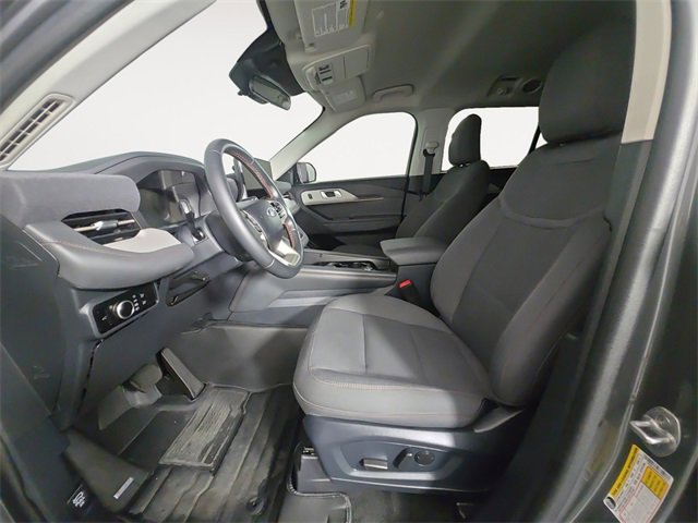 Certified 2025 Ford Explorer Active image 9