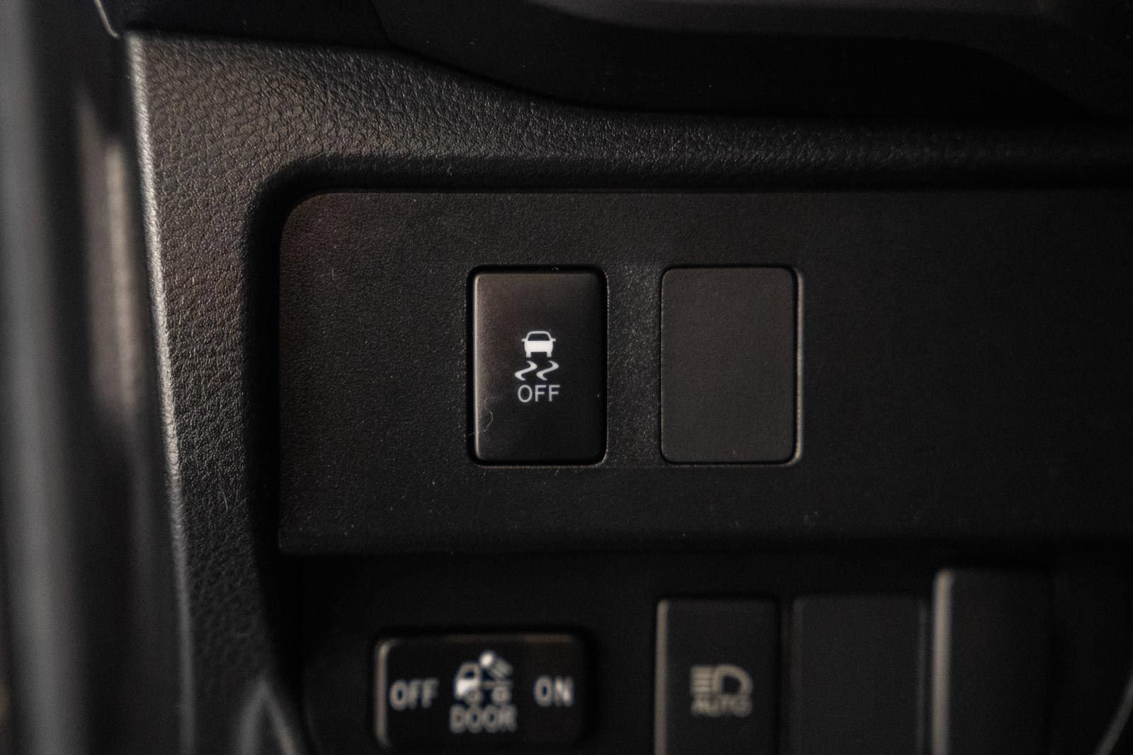 Used 2022 Toyota Tacoma SR5 AWD/4WD image 46