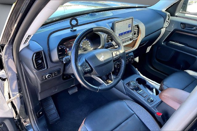 Certified 2023 Ford Bronco Sport Outer Banks w/ Tech Package AWD/4WD image 17