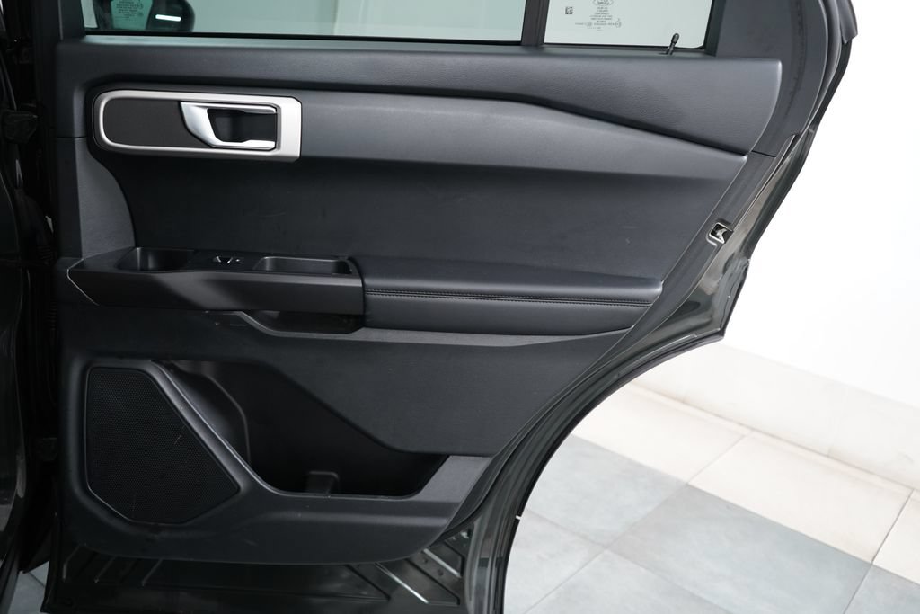 Certified 2022 Ford Explorer 4WD image 25