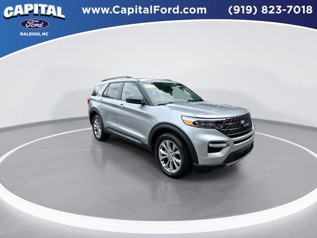 Certified 2023 Ford Explorer XLT w/ Equipment Group 202A AWD/4WD image 2
