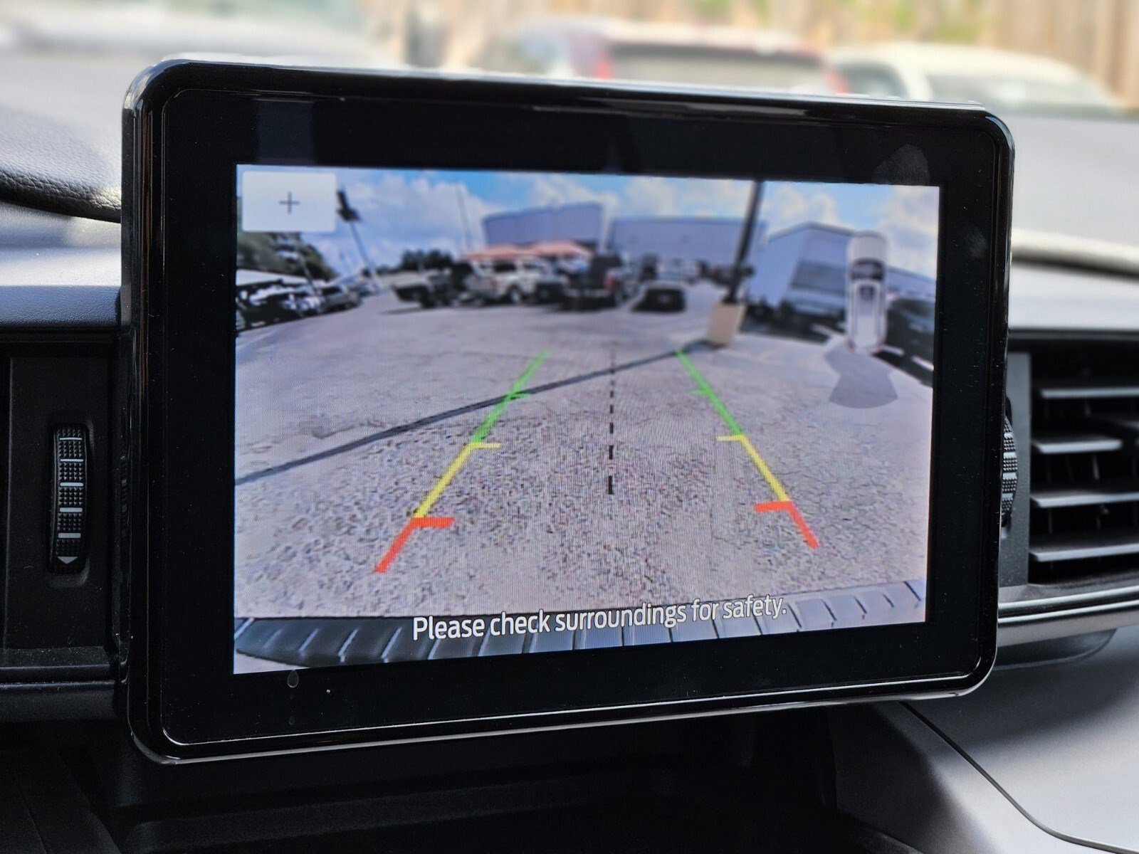 Certified 2024 Ford Explorer XLT image 22