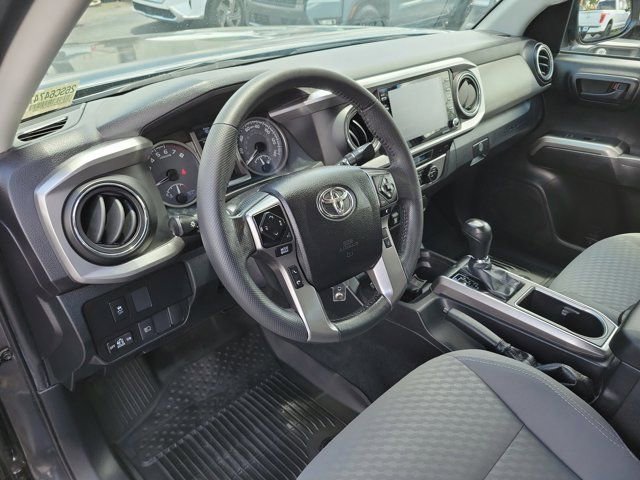 Used 2022 Toyota Tacoma SR5 w/ Technology Package RWD image 17