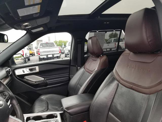 Certified 2023 Ford Explorer Platinum w/ Technology Package AWD/4WD image 13