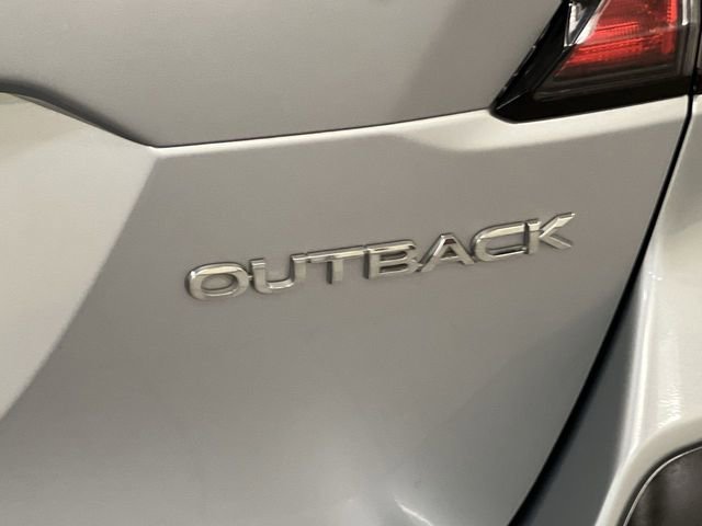 Used 2020 Subaru Outback Premium AWD/4WD image 6