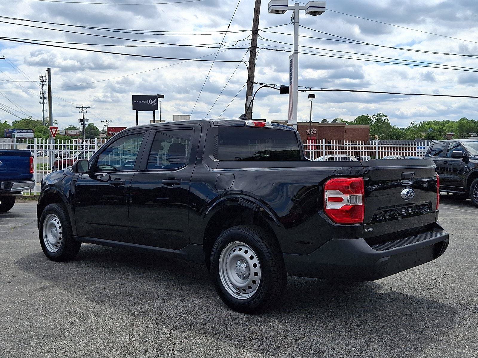 Certified 2024 Ford Maverick XL FWD image 4
