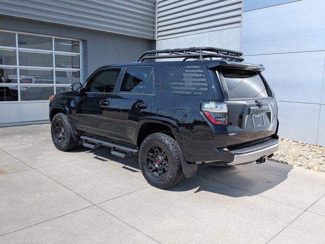 Used 2023 Toyota 4Runner TRD Off-Road Premium w/ Moonroof Package AWD/4WD image 6
