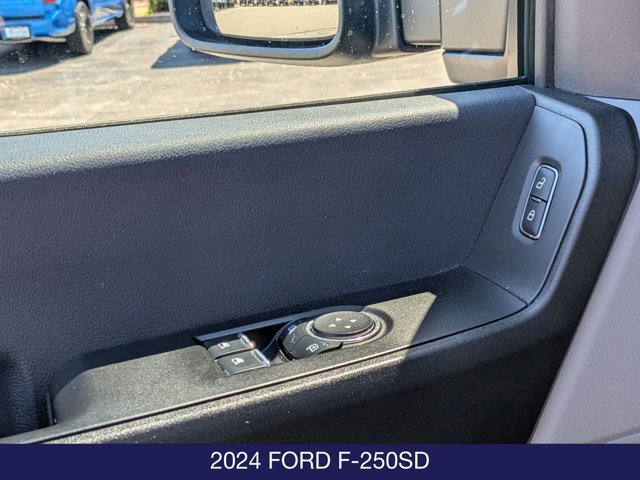 Certified 2024 Ford F250 XL w/ Snow Plow/Camper Package AWD/4WD image 12