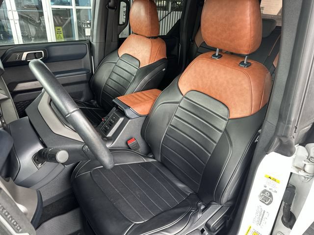 Certified 2022 Ford Bronco Outer Banks w/ Sasquatch Package AWD/4WD image 12