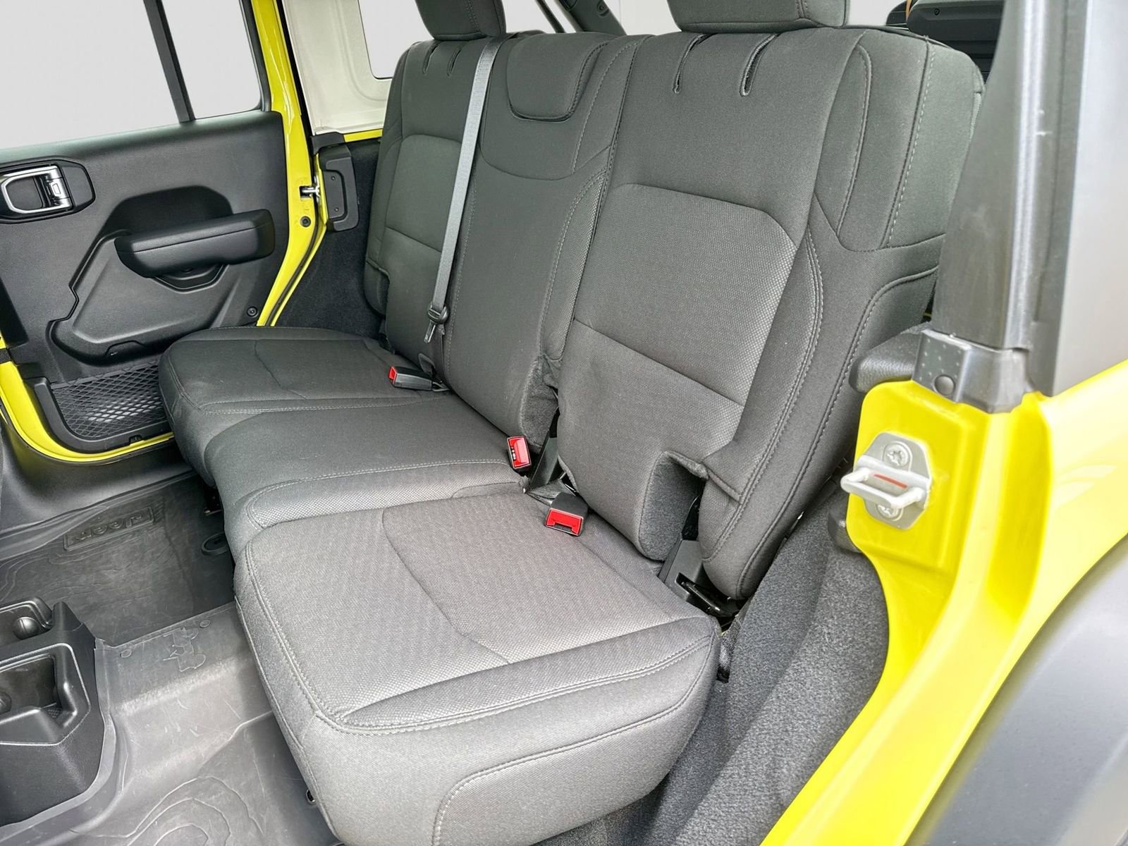 Used 2023 Jeep Wrangler Willys image 19