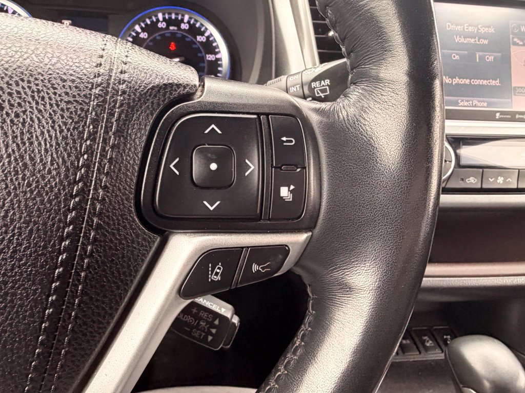Used 2019 Toyota Highlander Limited Platinum AWD/4WD image 33