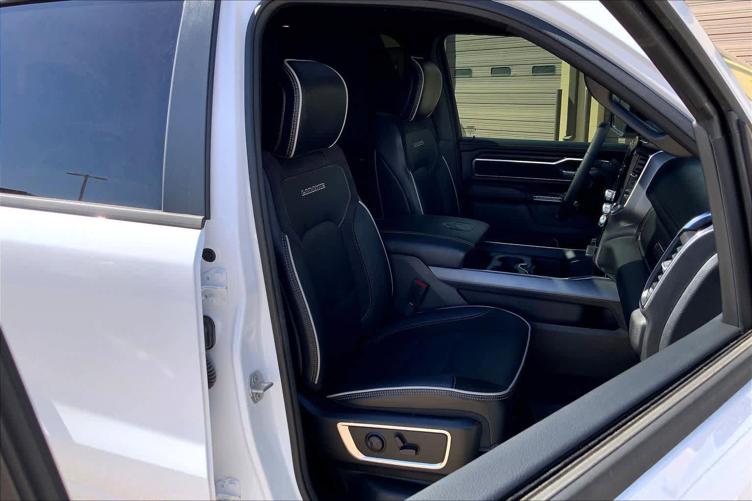 Used 2025 RAM 1500 Laramie w/ Laramie Southwest Edition AWD/4WD image 8