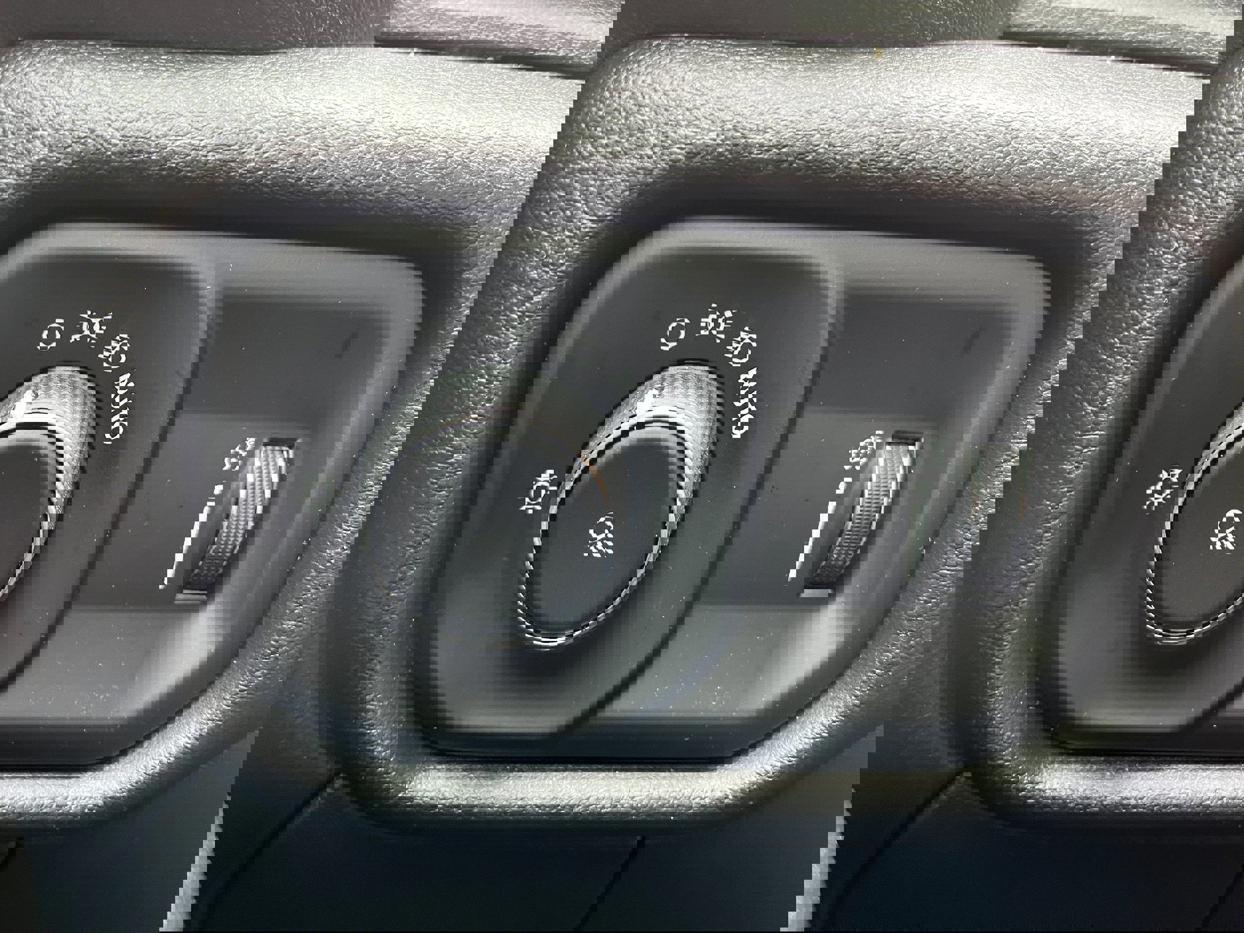 Used 2024 RAM 2500 Tradesman w/ Chrome Appearance Group image 27