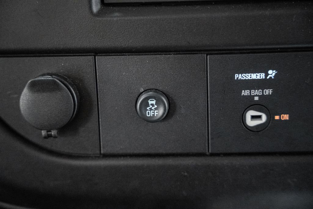 Used 2024 GMC Savana 2500 w/ Driver Convenience Package image 29