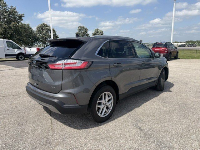 Certified 2023 Ford Edge SEL w/ Convenience Package AWD/4WD image 8