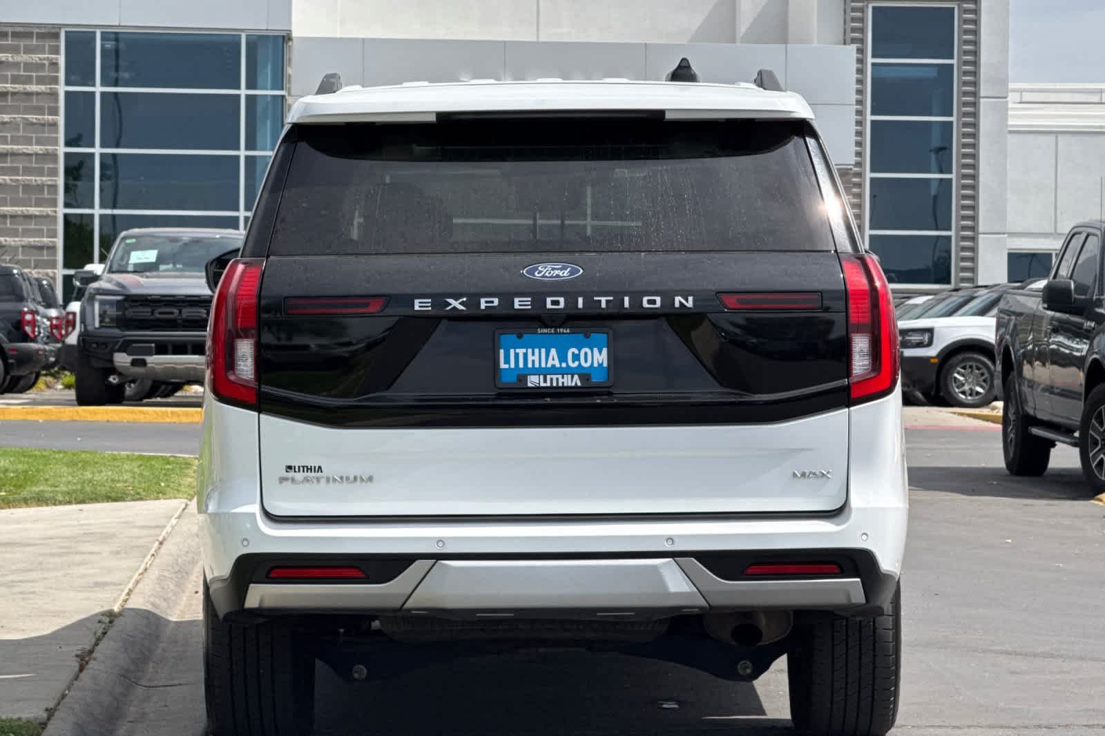Certified 2025 Ford Expedition Max Platinum AWD/4WD image 7