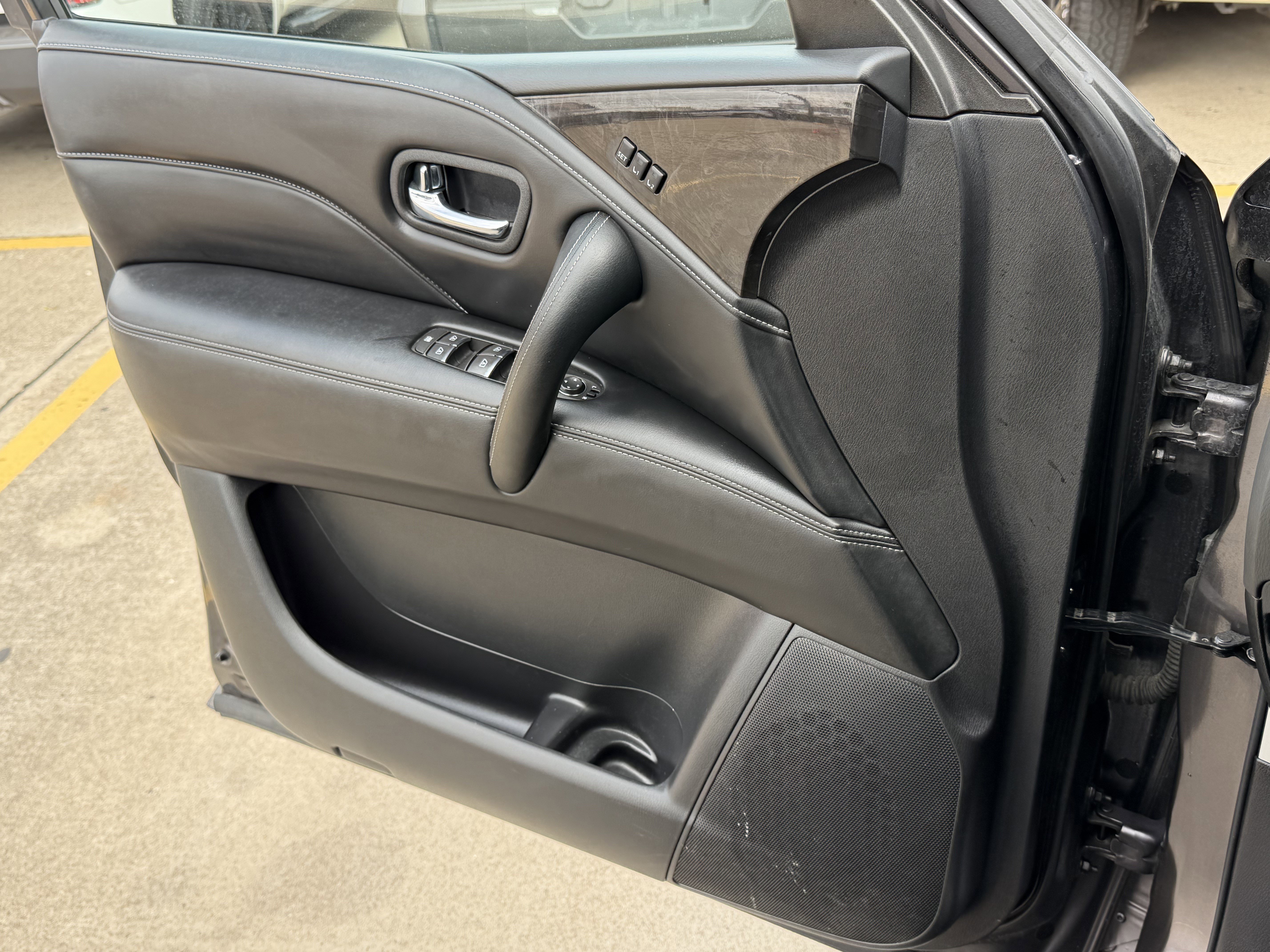 Used 2024 INFINITI QX80 Luxe image 25